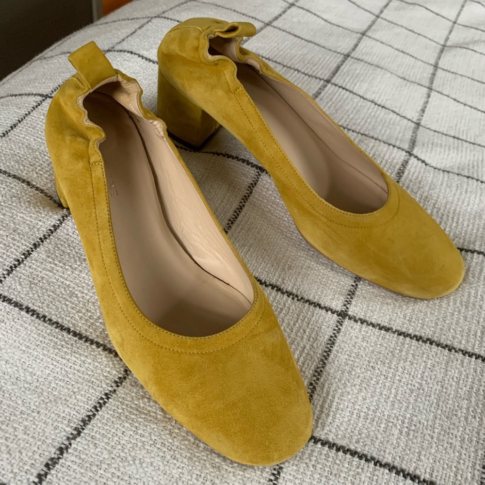 Everlane mustard suede Day Heel - 9.5